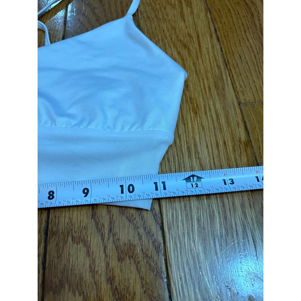 Alo Yoga women's White Strappy Back V Neck Sports Bra Size small S  W9078R - Picture 5 of 7